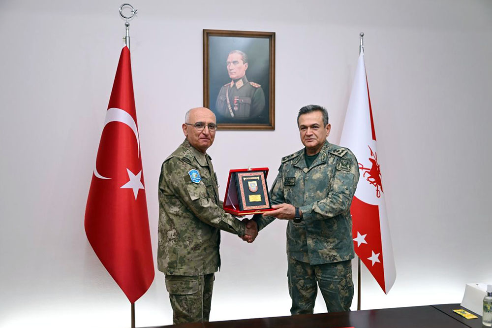 “EFES - 2026” təlimində Azərbaycan və Türkiyə nümayəndələrinin görüşü keçirilib